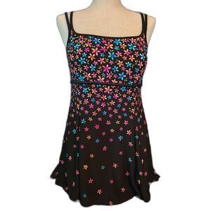 New Secretly Slender Skirted Swimsuit 1 piece New with Tags 14 Saint Johns Bay